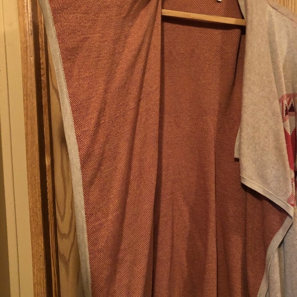 3 For $20 🥳HOST PICK🎊🎉🎊Ladies Wrap Sweater - Picture 3 of 5